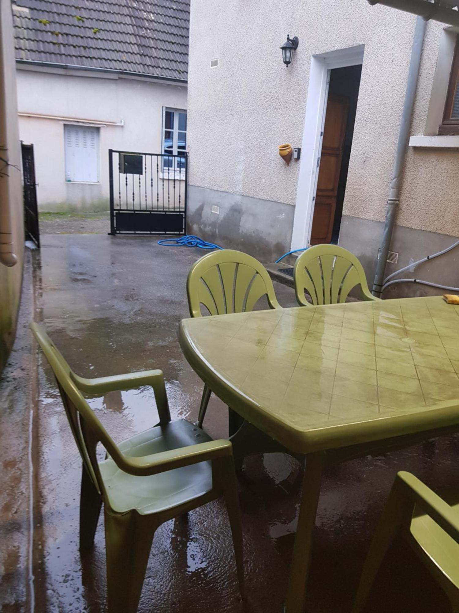 Chez Nino Wifi Gratuit Villa Beaulieu-sur-Loire ห้อง รูปภาพ
